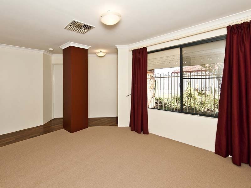 16 Gardenia Street, Thornlie WA 6108