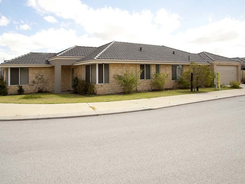 1 Ballycastle Loop, Canning Vale WA 6155