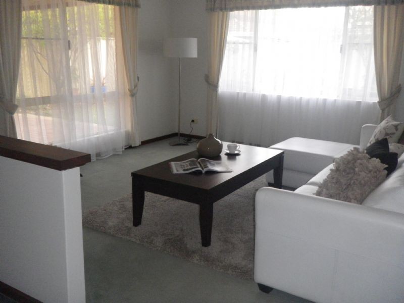 11 Kingsland Loop, Canning Vale WA 6155