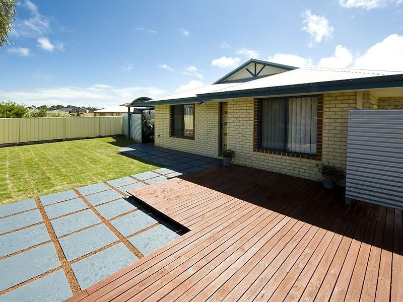 2 Arno Lane, Success WA 6164