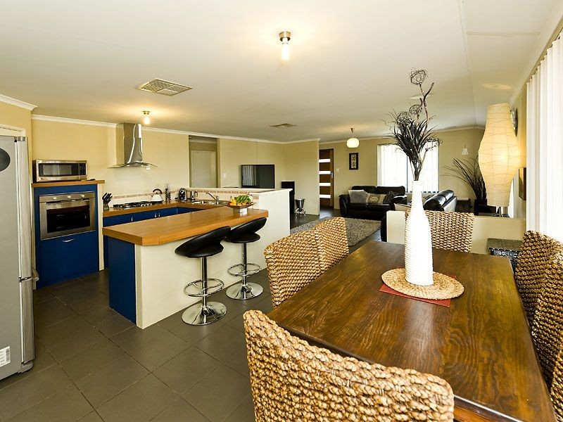 2 Arno Lane, Success WA 6164