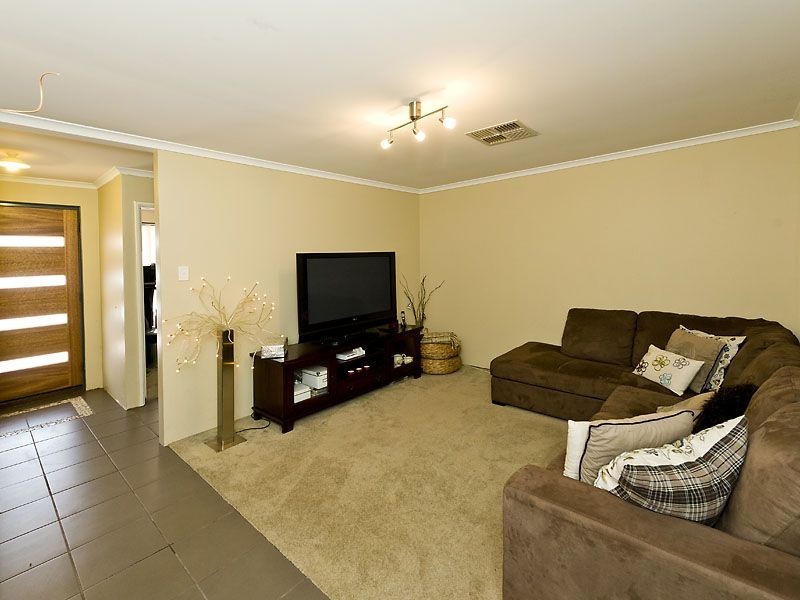 2 Arno Lane, Success WA 6164