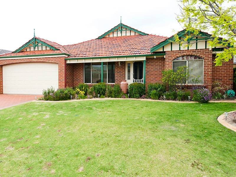 15 Gundaring Turn, Canning Vale WA 6155