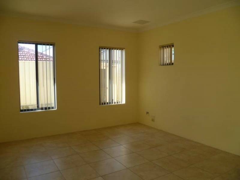 93 Shreeve Road, Canning Vale WA 6155