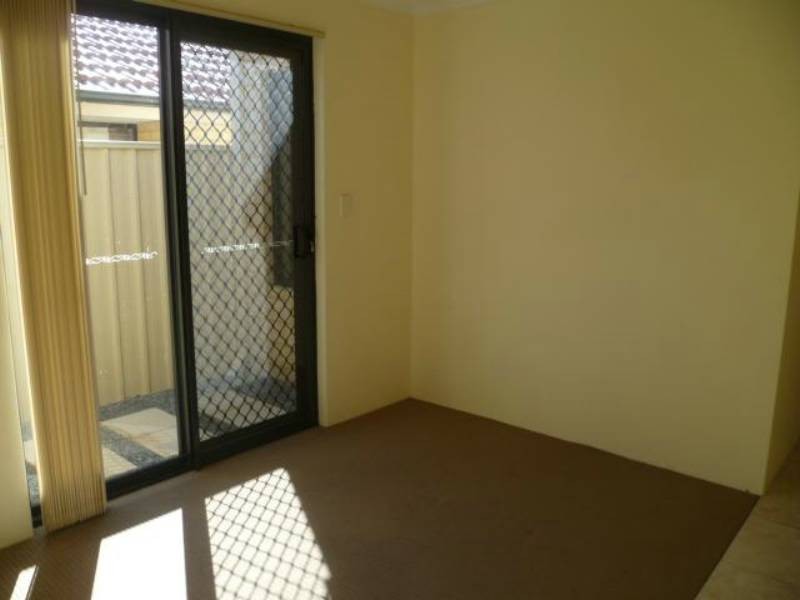 93 Shreeve Road, Canning Vale WA 6155