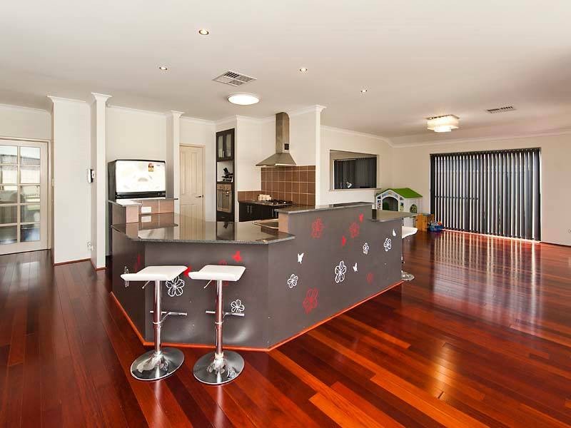 6 Hoop Place, Canning Vale WA 6155