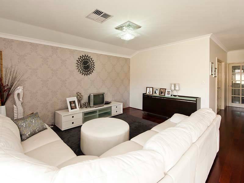 6 Hoop Place, Canning Vale WA 6155