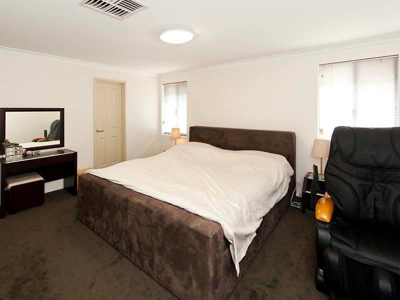 6 Hoop Place, Canning Vale WA 6155