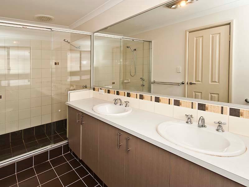 6 Hoop Place, Canning Vale WA 6155