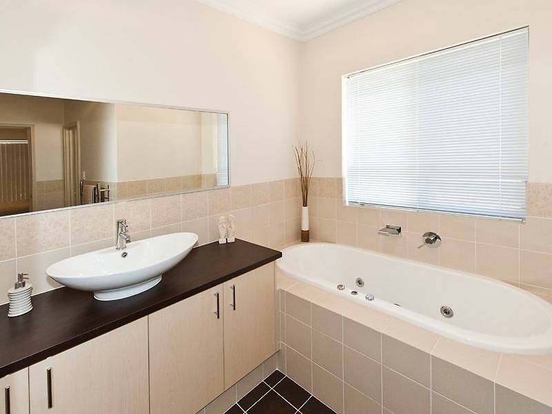 4 Bramley Drive, Canning Vale WA 6155