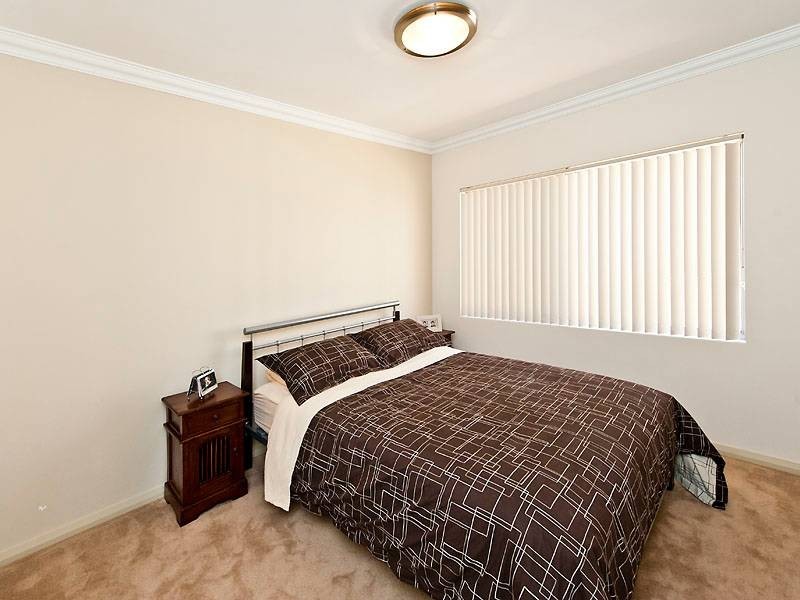 4 Bramley Drive, Canning Vale WA 6155