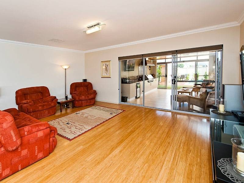 4 Bramley Drive, Canning Vale WA 6155