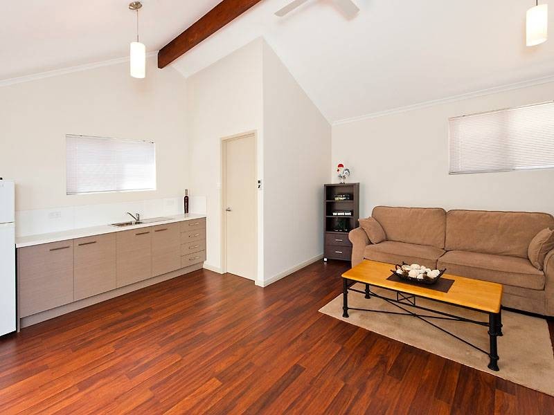 4 Bramley Drive, Canning Vale WA 6155