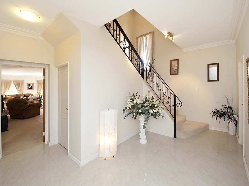 7 Wisley Court, Canning Vale WA 6155