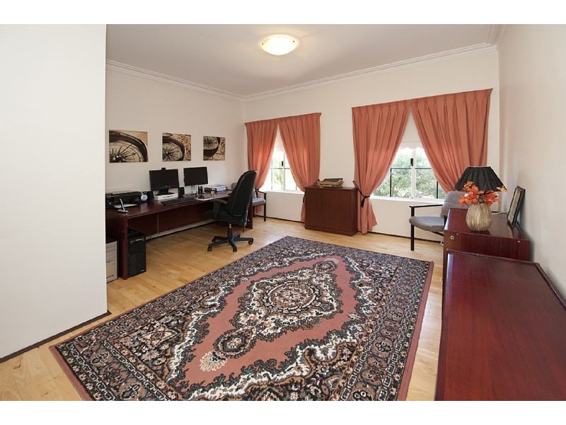 7 Wisley Court, Canning Vale WA 6155