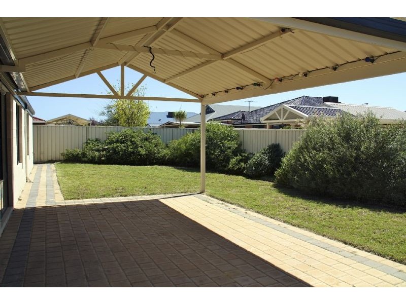 226 Amherst Road, Canning Vale WA 6155