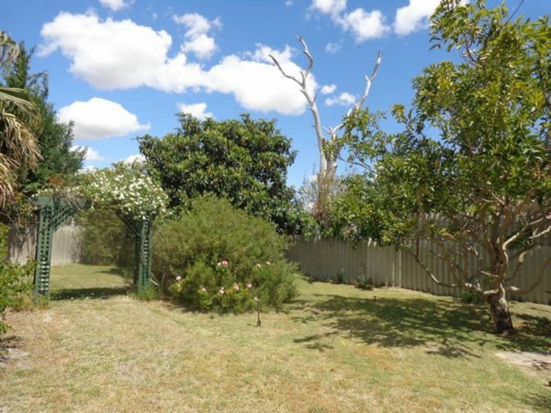46 Yale Road, Thornlie WA 6108