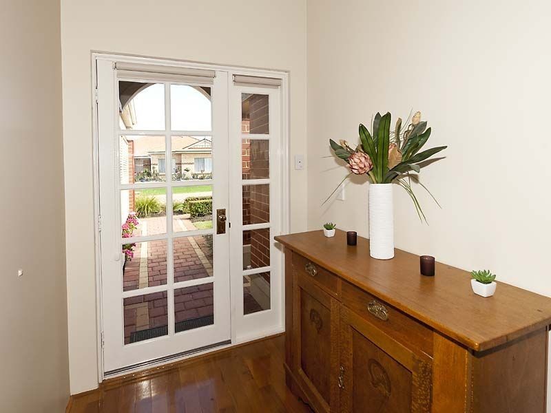 10 Frampton Crescent, Canning Vale WA 6155