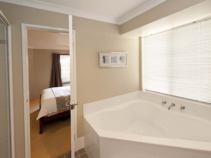 10 Frampton Crescent, Canning Vale WA 6155