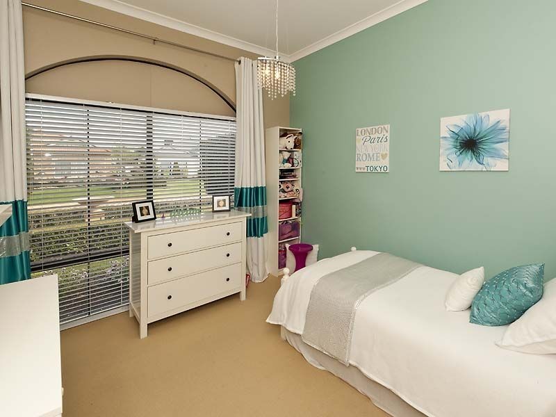 10 Frampton Crescent, Canning Vale WA 6155