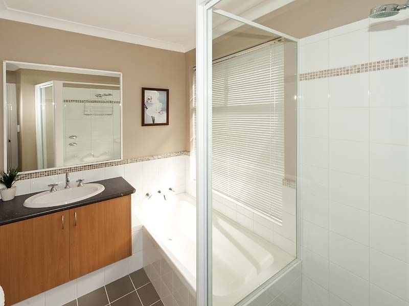 10 Frampton Crescent, Canning Vale WA 6155