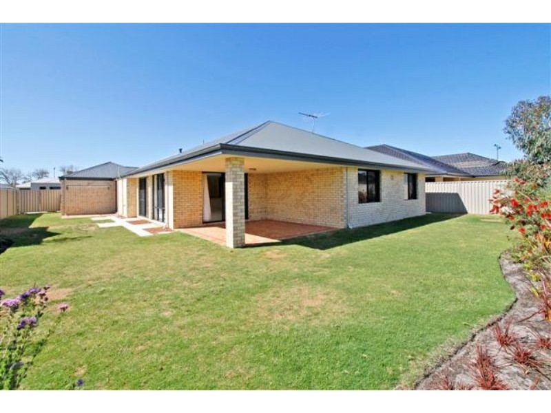 7 Kersley Loop, Harrisdale WA 6112