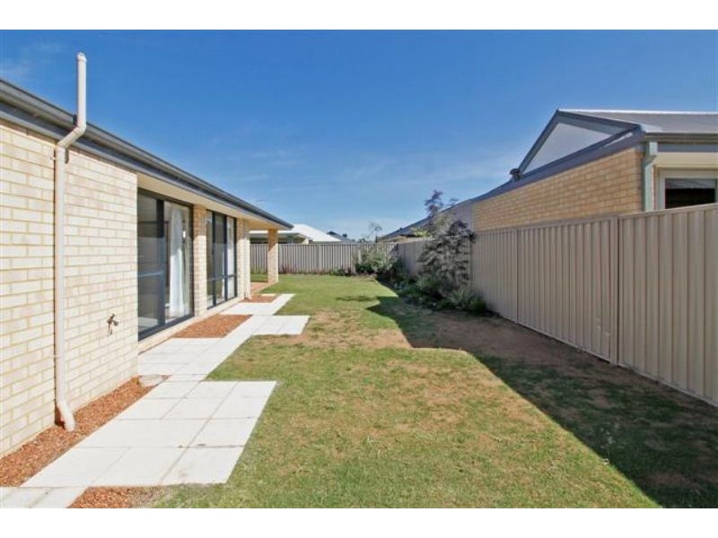 7 Kersley Loop, Harrisdale WA 6112