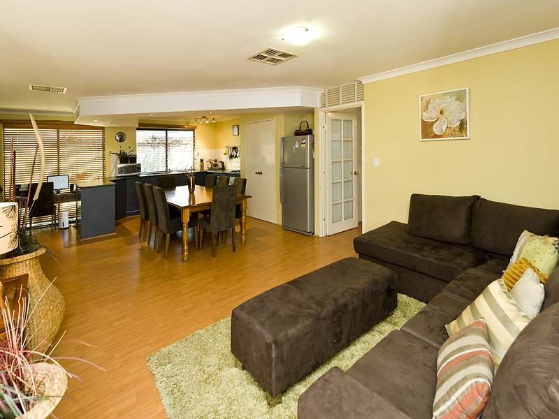 50 Brunswick Road, Thornlie WA 6108