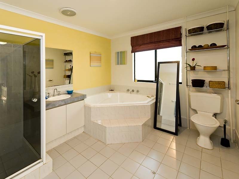 50 Brunswick Road, Thornlie WA 6108