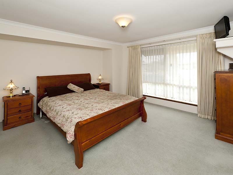 9 Petrea Place, Canning Vale WA 6155