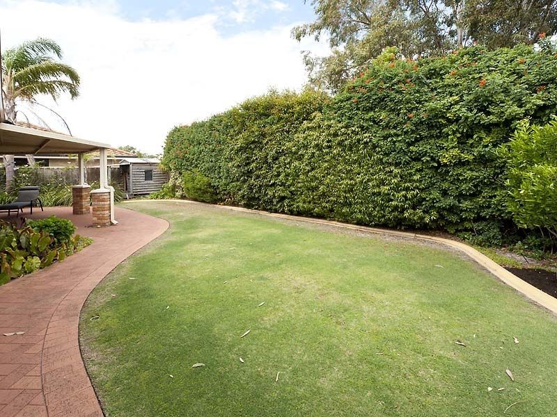 9 Petrea Place, Canning Vale WA 6155