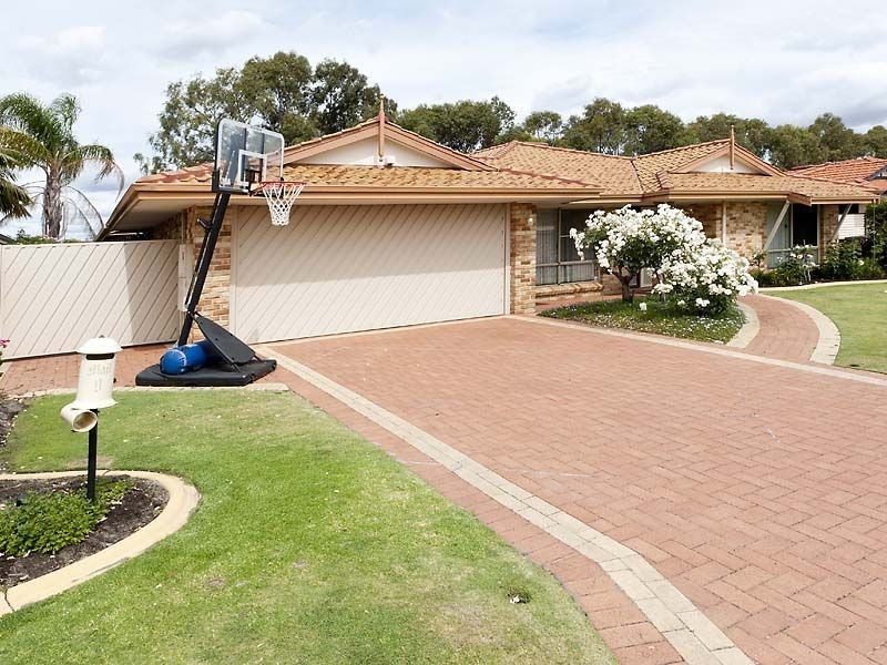 9 Petrea Place, Canning Vale WA 6155