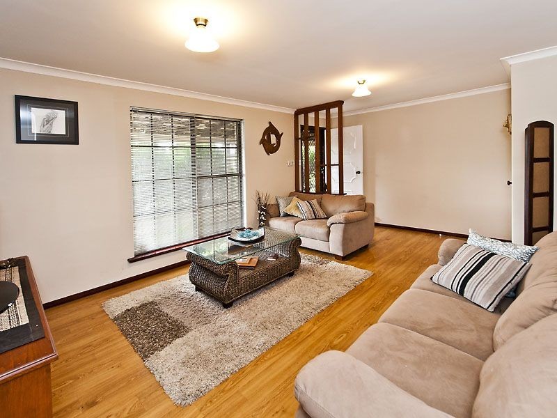 36 Ailsworth Court, Thornlie WA 6108