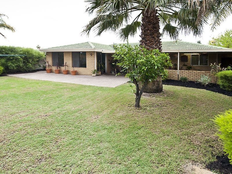 36 Ailsworth Court, Thornlie WA 6108