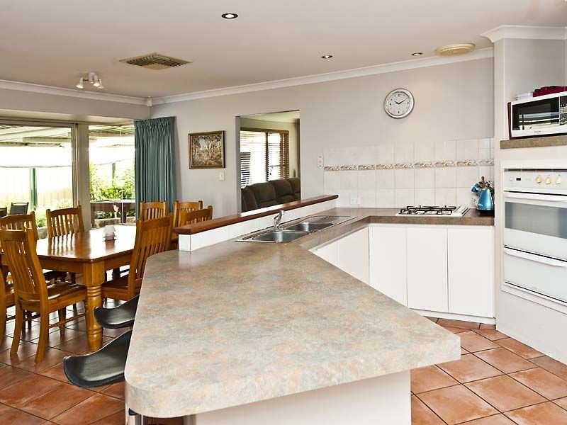 79 Bindoon Loop, Huntingdale WA 6110