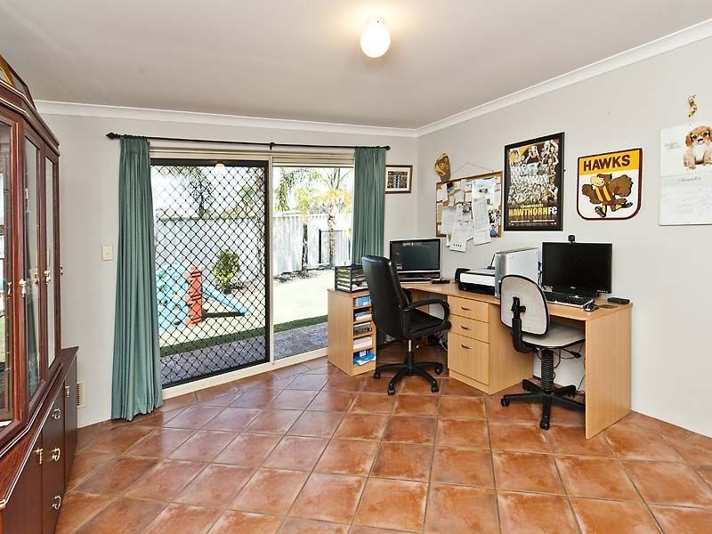 79 Bindoon Loop, Huntingdale WA 6110