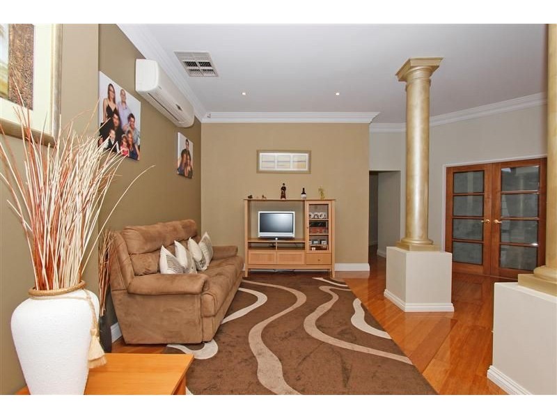 9 Silkwood Street, Southern River WA 6110