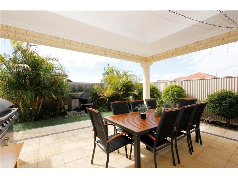 9 Silkwood Street, Southern River WA 6110