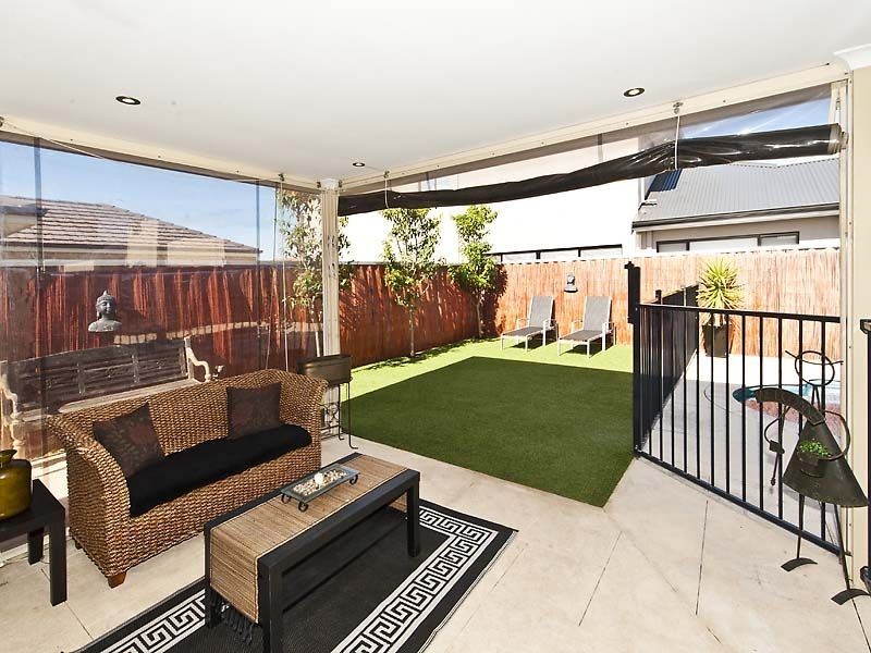 10 St Alban Promenade, Canning Vale WA 6155