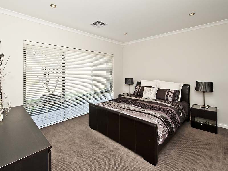 9 Pipeline Boulevard, Piara Waters WA 6112