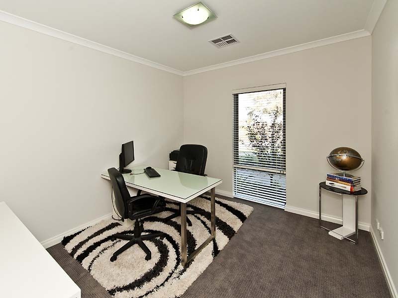 9 Pipeline Boulevard, Piara Waters WA 6112