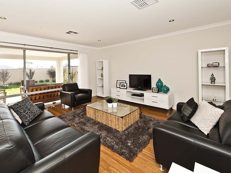 9 Pipeline Boulevard, Piara Waters WA 6112