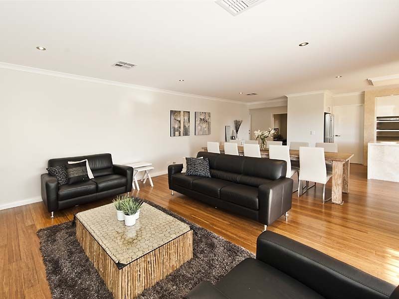 9 Pipeline Boulevard, Piara Waters WA 6112