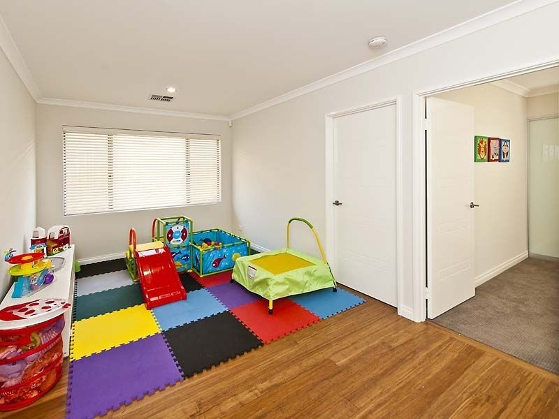 9 Pipeline Boulevard, Piara Waters WA 6112