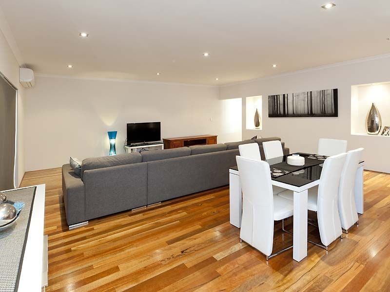 120 Columbia Parkway, Piara Waters WA 6112