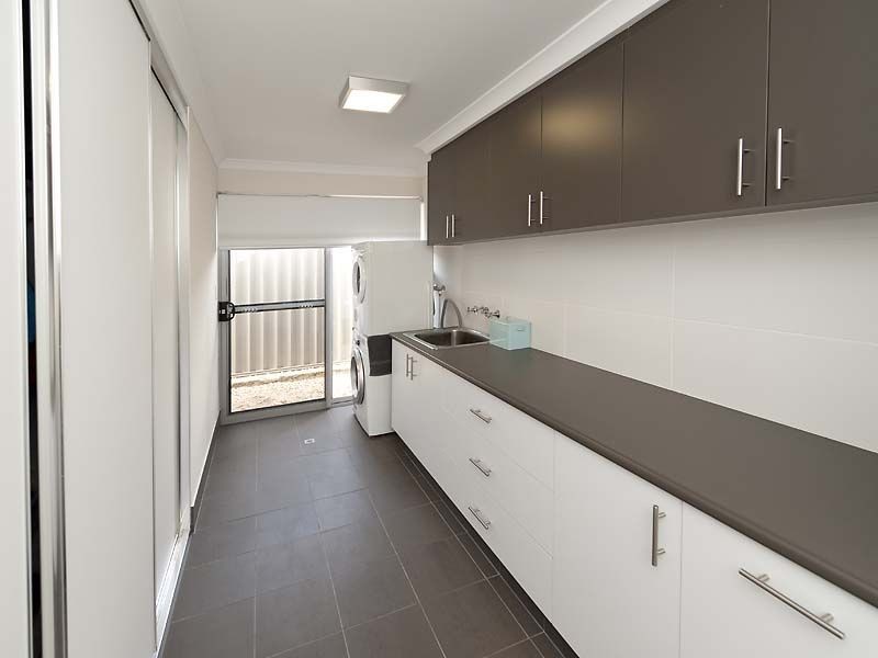 120 Columbia Parkway, Piara Waters WA 6112