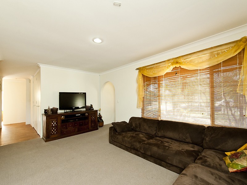 2 Balista Street, Riverton WA 6148