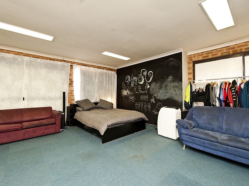 2 Balista Street, Riverton WA 6148