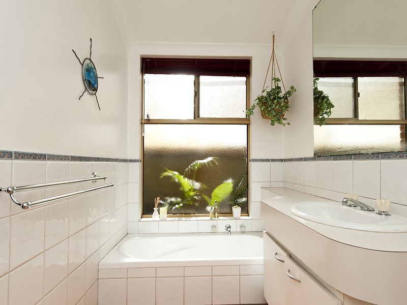 2 Balista Street, Riverton WA 6148