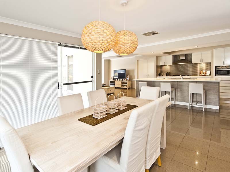 3 Artizan Pass, Piara Waters WA 6112